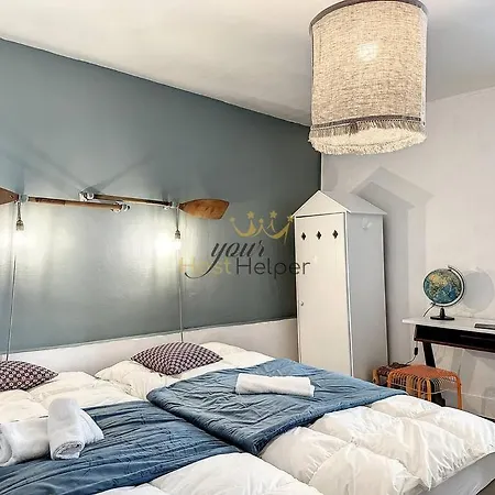 La Marine Yourhosthelper Tatil Evi